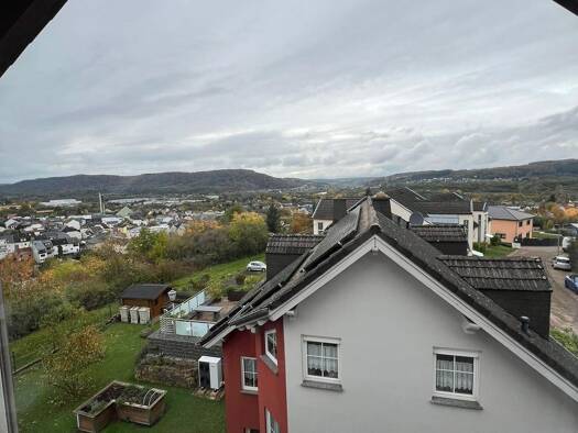 Maisonette zur Miete 1.200 € 5 Zimmer 172 m² Geschoss 1/1 frei ab sofort Konz 54329