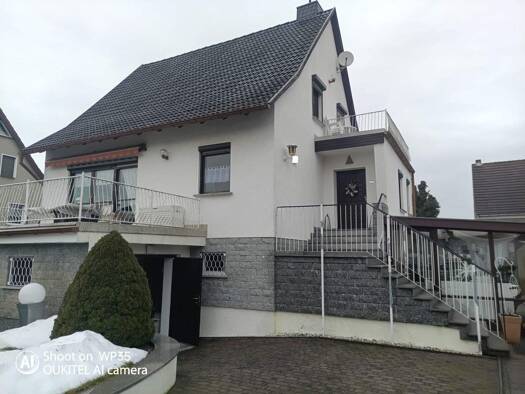 Einfamilienhaus zum Kauf 245.000 € 4 Zimmer 125 m² 528 m² Grundstück frei ab 01.06.2026 Hoyerswerda 02977