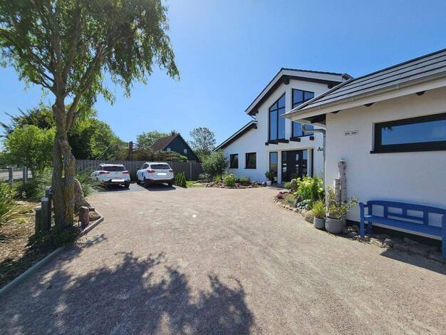 Einfamilienhaus zum Kauf provisionsfrei 825.000 € 3 Zimmer 200 m² 753 m² Grundstück Saal 18317