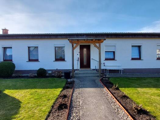 Reihenendhaus zum Kauf 129.000 € 6 Zimmer 170 m² 1.128 m² Grundstück Daberkow 17129