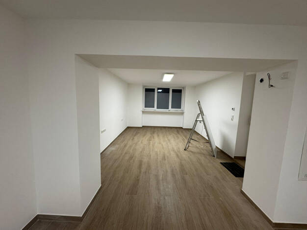 Bürofläche zur Miete provisionsfrei 120 € 4 m² Bürofläche Goebenstraße Wiesbaden 65195