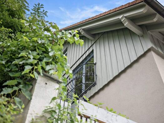 Mehrfamilienhaus zum Kauf 330.000 € 8,5 Zimmer 209 m² 576 m² Grundstück frei ab sofort Sulz 72172