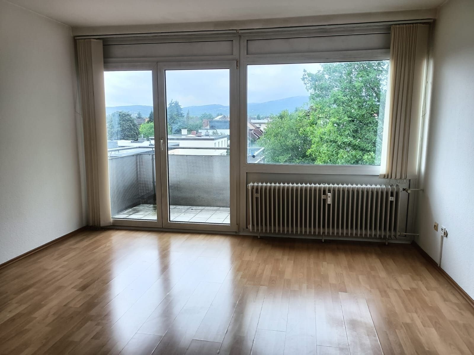 Studio zur Miete 490 € 1 Zimmer 30 m²<br/>Wohnfläche 2.<br/>Geschoss ab sofort<br/>Verfügbarkeit Niederhöchstadt Eschborn 65760