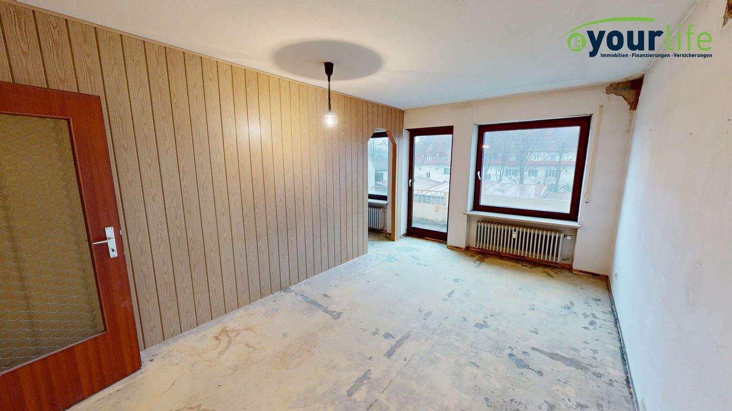 Immobilie in Memmingen - Zentrumsnahes Apartment mit Tiefgaragenstellplatz – renovierungsbedürftig - Bild 2