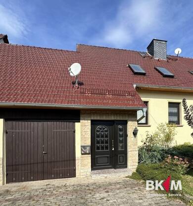 Reihenmittelhaus zum Kauf 125.000 € 4 Zimmer 97,4 m² 383 m² Grundstück Wasserthaleben 99718