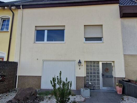 Reihenhaus zum Kauf provisionsfrei 180.000 € 4,5 Zimmer 100 m² 800 m² Grundstück frei ab sofort Sulzbach Sulzbach/Saar 66280