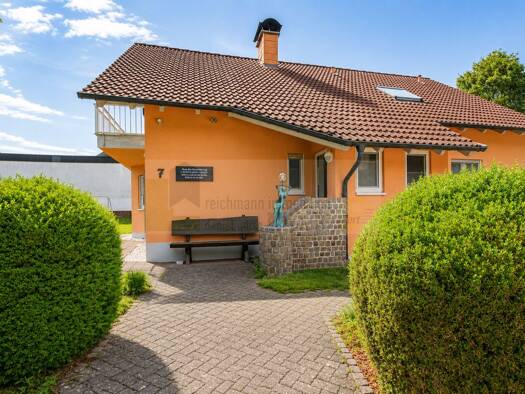 Einfamilienhaus zum Kauf 630.000 € 7,5 Zimmer 159 m² 848 m² Grundstück Donaueschingen Donaueschingen 78166