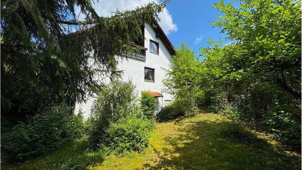 Einfamilienhaus zur Miete 850 € 4 Zimmer 150 m² frei ab sofort Zwingenberg 69439