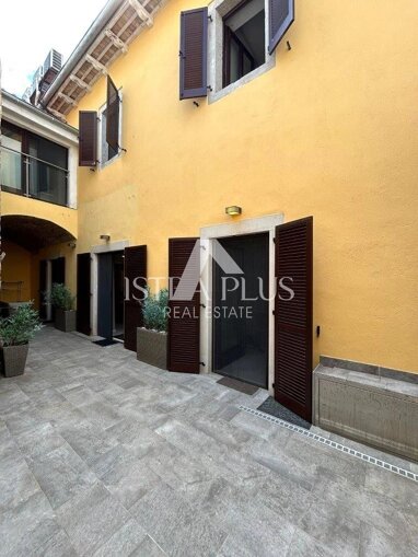 Haus zum Kauf 1.166.000 € 6 Zimmer 310 m² 32 m² Grundstück Porec center