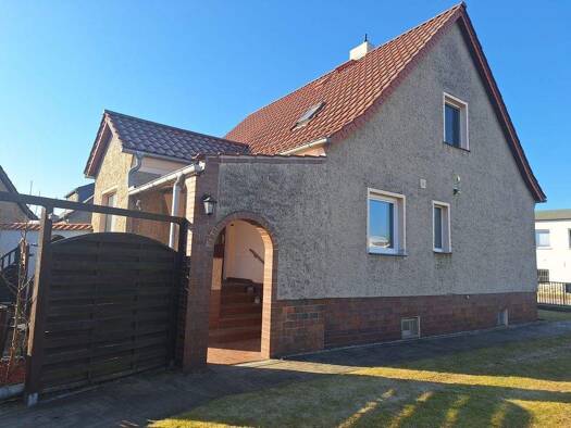 Einfamilienhaus zum Kauf 310.000 € 5 Zimmer 118 m² 3.394 m² Grundstück Beeskow 15848