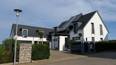 Einfamilienhaus zum Kauf 770.000 € 5 Zimmer 212 m² 1.022 m² Grundstück frei ab sofort Goldbühl Arberg 91722
