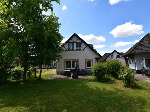 Einfamilienhaus zum Kauf provisionsfrei 175.000 € 4 Zimmer 83 m² 324 m² Grundstück Am Kellerborn 1 Eller Cochem 56812