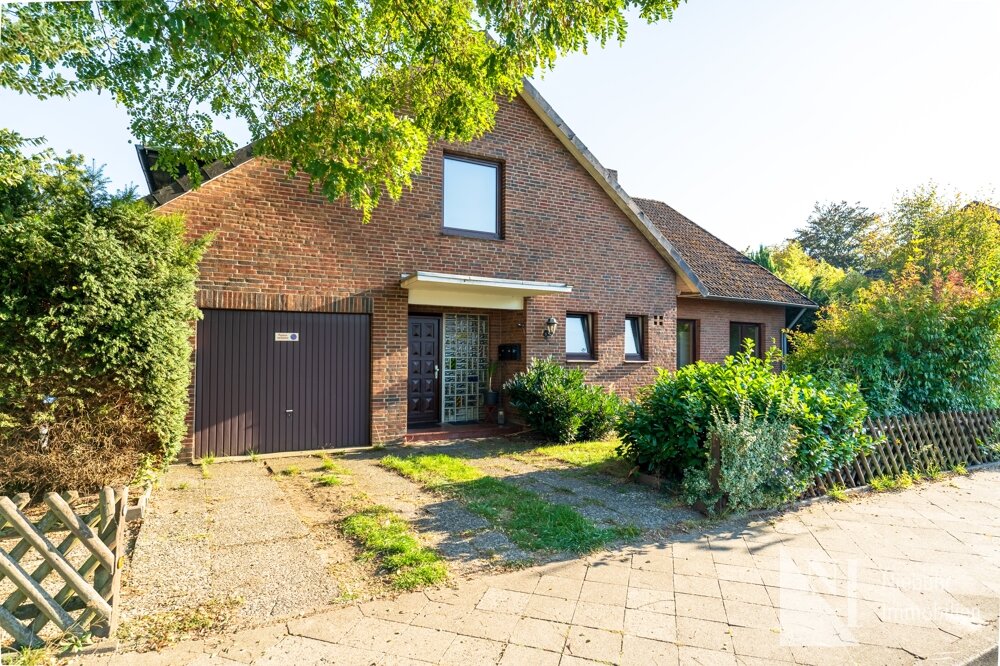 Mehrfamilienhaus zum Kauf 479.000 € 9 Zimmer 254 m²<br/>Wohnfläche 801 m²<br/>Grundstück ab sofort<br/>Verfügbarkeit Oedeme Lüneburg 21335