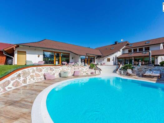 Villa zum Kauf 1.675.000 € 6 Zimmer 440 m² 5.712 m² Grundstück Vöcklabruck 4840