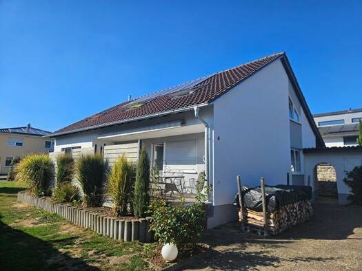 Einfamilienhaus zum Kauf 619.000 € 8 Zimmer 185 m² 908 m² Grundstück frei ab sofort Volkertshofen Pfaffenhofen a.d.Roth 89284