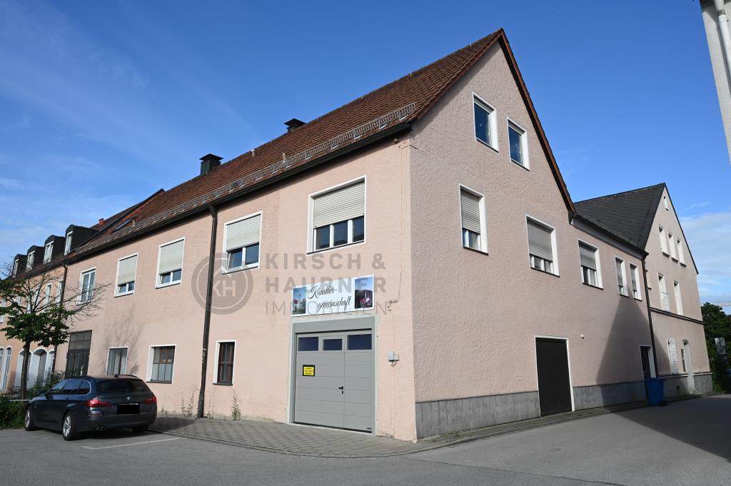 Büro-/Praxisfläche zur Miete 450 € 8 Zimmer 165 m²<br/>Bürofläche Neumarkt Neumarkt 92318