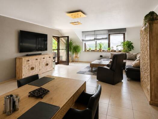 Wohnung zur Miete 1.250 € 4 Zimmer 125 m² Geschoss 1/2 frei ab 01.12.2026 Weiherhofer Hauptstraße 60 Weiherhof Zirndorf 90513
