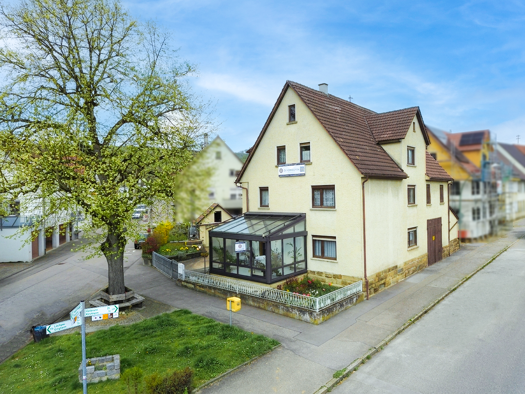 Einfamilienhaus zum Kauf 420.000 € 10 Zimmer 200 m² 489 m² Grundstück Heilbronner Straße 1 Walheim 74399