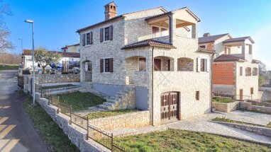 Haus zum Kauf 487.000 € 4 Zimmer 180 m² 360 m² Grundstück Porec center 52440