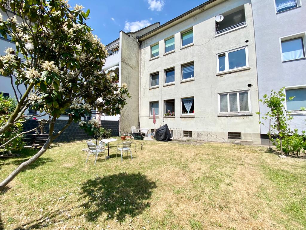 Mehrfamilienhaus zum Kauf als Kapitalanlage geeignet 339.000 € 210 m²<br/>Wohnfläche 240 m²<br/>Grundstück Wanheimerort Duisburg 47055