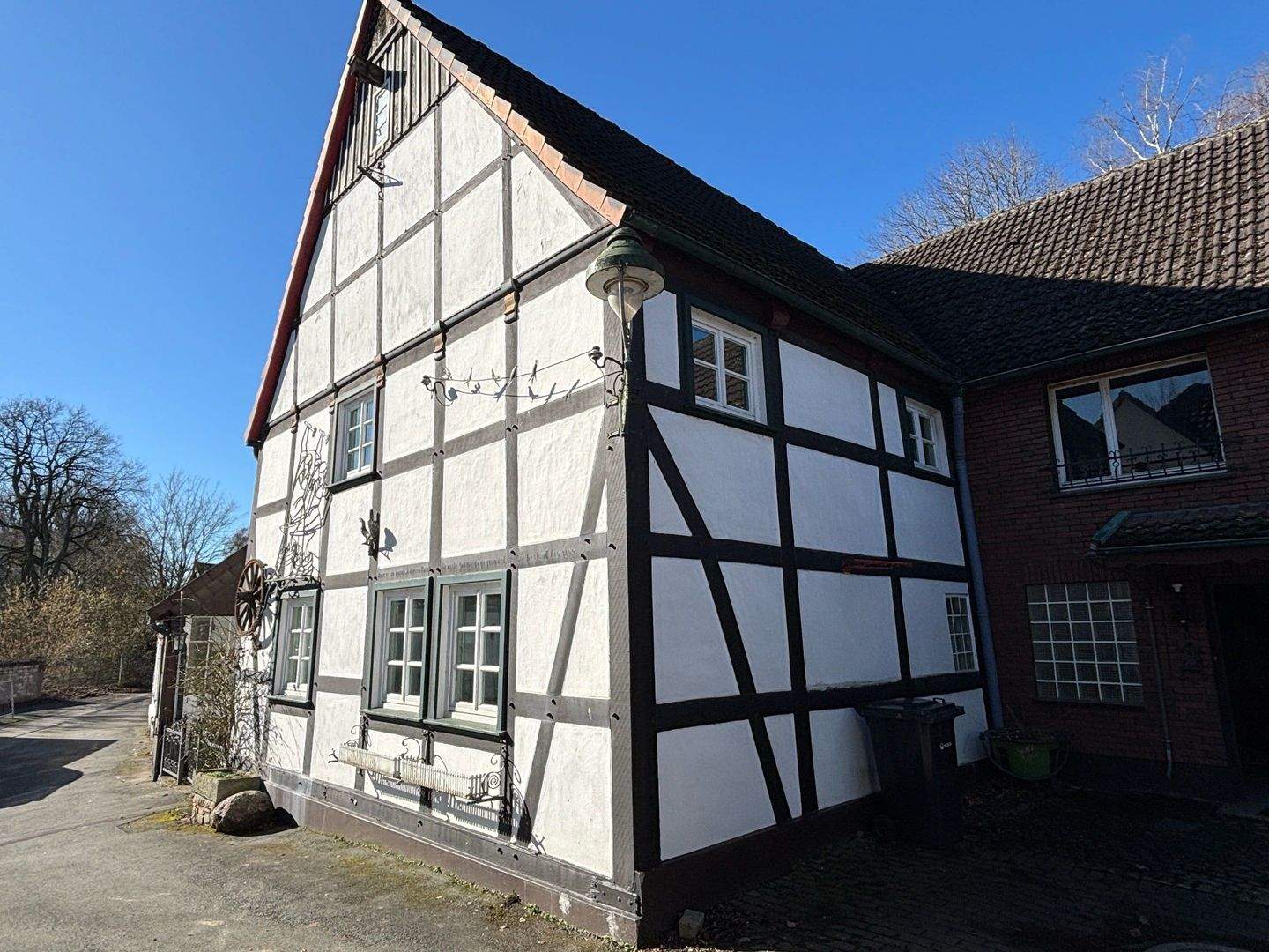 Immobilie in Möhnesee - Fachwerkhaus in Büecke nebst Einliegerwohnung - Bild 1