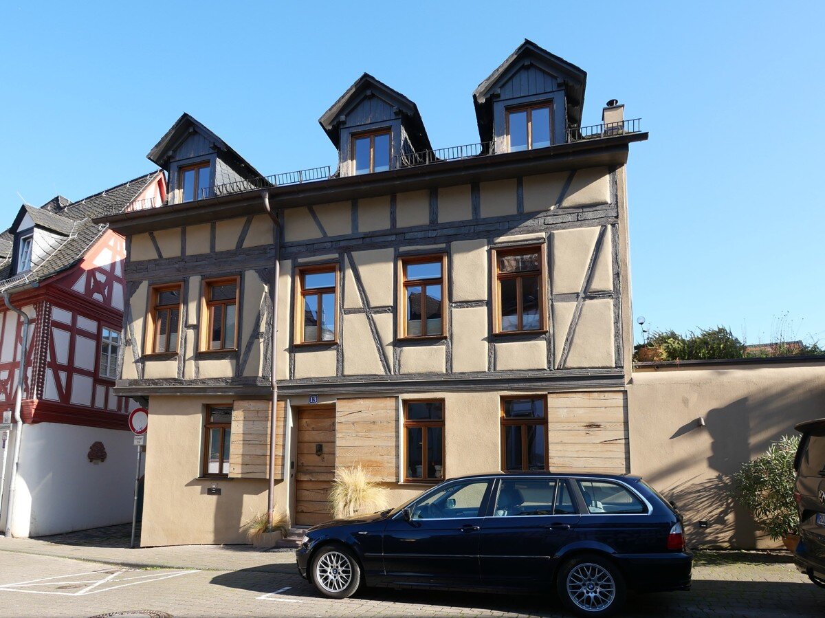 Einfamilienhaus zum Kauf 1.350.000 € 8 Zimmer 212 m²<br/>Wohnfläche 155 m²<br/>Grundstück Eltville Eltville am Rhein 65343