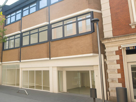 Laden zur Miete provisionsfrei 8.150 € 583,8 m² Verkaufsfläche teilbar ab 60,6 m² Mitte Delmenhorst 27749