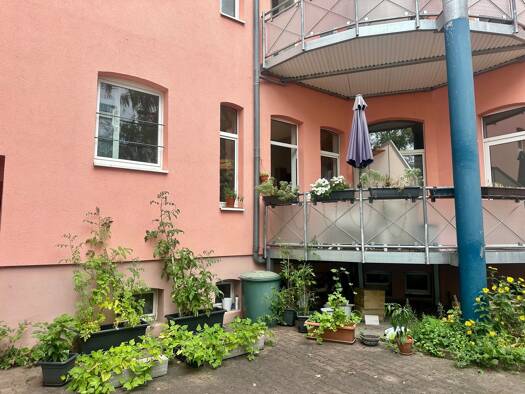 Wohnung zur Miete 290 € 1 Zimmer 29 m² Geschoss 1/4 frei ab 01.09.2026 Innenstadt Halle (Saale) 06108