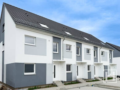 Reihenendhaus zur Miete - Erstbezug 1.750 € 6 Zimmer 137,2 m² frei ab sofort Bad Segeberg 23795