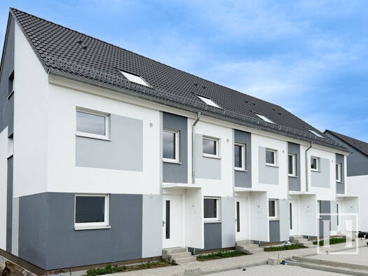 Reihenendhaus zur Miete - Erstbezug 1.750 € 6 Zimmer 137,2 m² frei ab sofort Bad Segeberg 23795