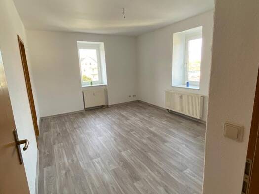 Wohnung zur Miete 270 € 2 Zimmer 47 m² 2. Geschoss frei ab sofort Äußere Zwickauer Straße 21 Oberplanitz Zwickau 08062