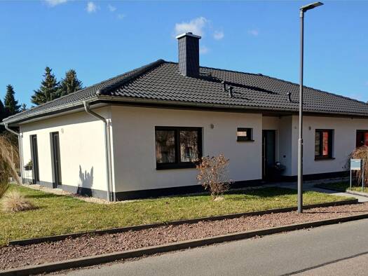 Einfamilienhaus zum Kauf provisionsfrei 522.000 € 3 Zimmer 130 m² 1.100 m² Grundstück Kastanienstraße 1 Frankleben Braunsbedra 06259