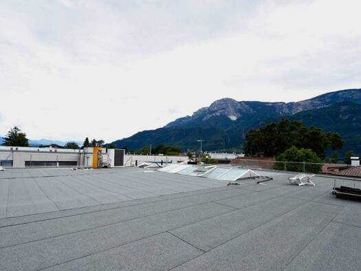 Ladenfläche zum Kauf 950.000 € 744 m² Verkaufsfläche Terlan 39018