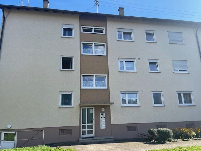 Wohnung zur Miete 850 € 2,5 Zimmer 64 m²<br/>Wohnfläche 2.<br/>Geschoss ab sofort<br/>Verfügbarkeit Siemensstrasse 19/2 Metzingen Metzingen 72555