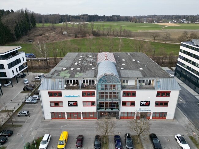 Lagerhalle zur Miete 6,91 € 1.390 m²<br/>Lagerfläche Rosenheim 83026