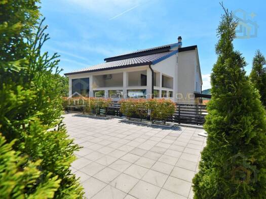 Einfamilienhaus zum Kauf 1.250.000 € 4 Zimmer 390 m² Grižane-Belgrad 51244