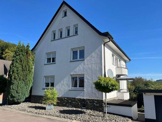 Mehrfamilienhaus zum Kauf 490.000 € 9 Zimmer 210 m² 1.443 m² Grundstück Niederseßmar Gummersbach 51645