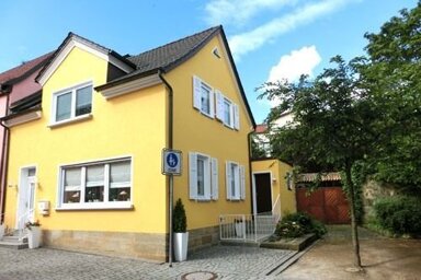 Einfamilienhaus zur Miete 750 € 3 Zimmer 93 m² 200 m² Grundstück Lichtenfels Lichtenfels 96215