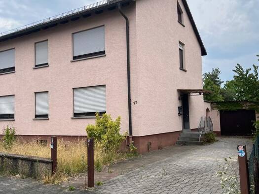 Mehrfamilienhaus zur Miete 1.100 € 3 Zimmer 80 m² 1.000 m² Grundstück frei ab 01.09.2026 Erlenbach Erlenbach a.Main 63906