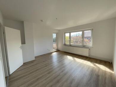 Wohnung zur Miete 404 € 3 Zimmer 64,8 m² 2. Geschoss Schulstraße 30 Sandhorst Aurich 26603