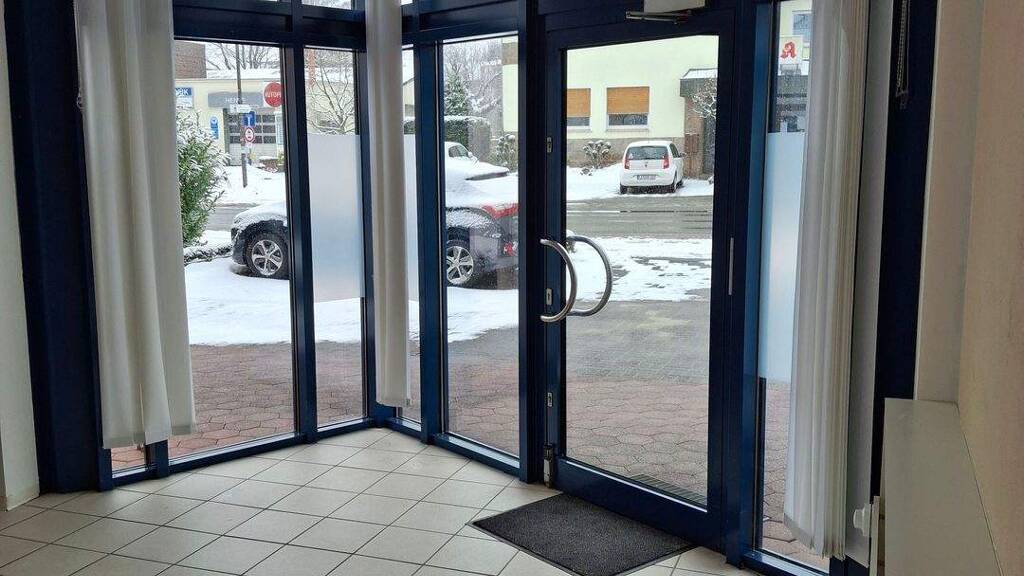 Laden zur Miete provisionsfrei 500 € 1 Zimmer 44 m² Verkaufsfläche Wüsten Bad Salzuflen 32108