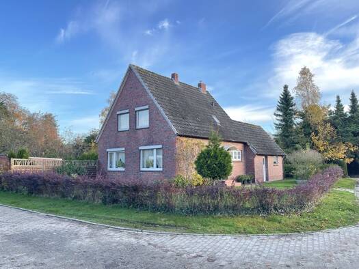 Einfamilienhaus zum Kauf 150.000 € 4 Zimmer 96,6 m² 746 m² Grundstück Roffhausen Schortens / Roffhausen 26419