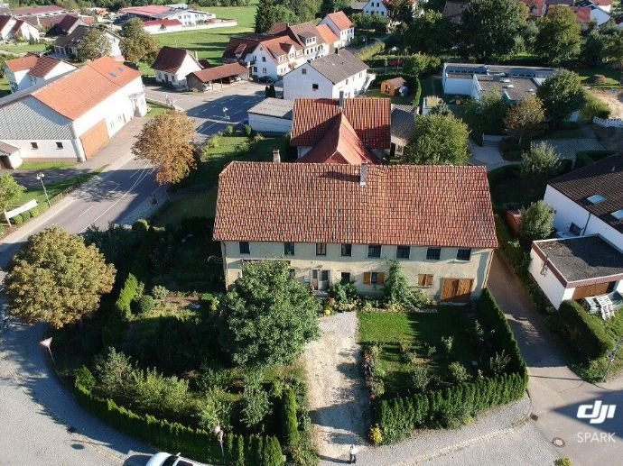 Bauernhaus zum Kauf 295.000 € 800 m²<br/>Grundstück Lippach Westhausen 73463