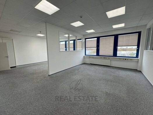 Bürofläche zur Miete provisionsfrei 1.690 € 3 Zimmer 130 m² Bürofläche Rahlstedt Hamburg 22143