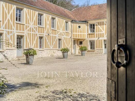 Einfamilienhaus zum Kauf provisionsfrei 2.750.000 € 14 Zimmer 855 m² 200.000 m² Grundstück Centre-Gare Chantilly 95270