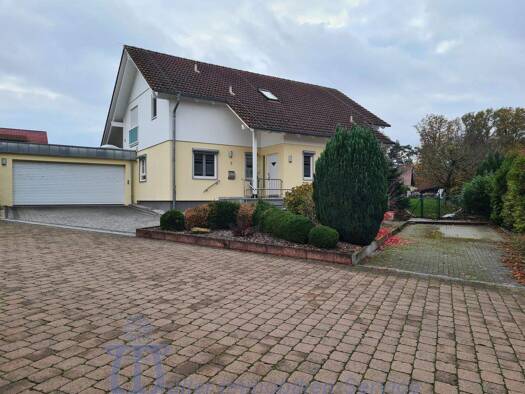 Einfamilienhaus zum Kauf 595.000 € 7 Zimmer 187 m² 950 m² Grundstück frei ab sofort Homburg Homburg 66424