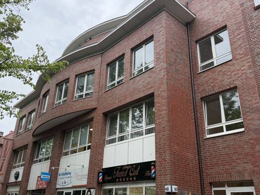 Laden zur Miete provisionsfrei 14,87 € 1 Zimmer 95 m² Verkaufsfläche Bahnhofstraße 48 Buxtehude 21614