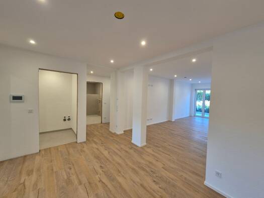 Wohnung zur Miete 950 € 2,5 Zimmer 107 m² frei ab 01.10.2026 Schäftersheim Weikersheim 97990
