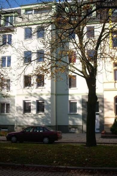 Wohnung zur Miete 310 € 1 Zimmer 49,1 m² 3. Geschoss frei ab sofort Schillerstr. 5 Innerstädtischer Bereich Nord 17 Dessau-Roßlau 06844