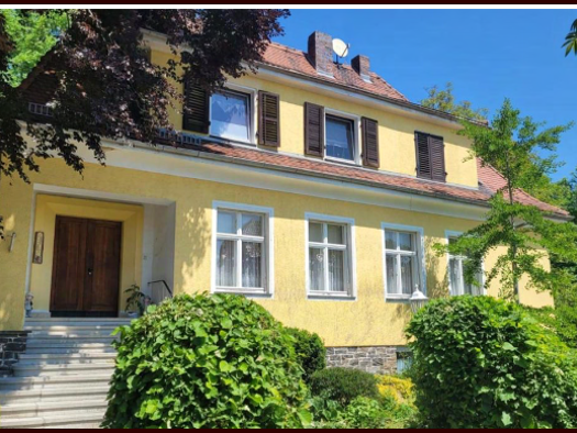 Wohnung zur Miete 500 € 4 Zimmer 100 m² Geschoss 1/2 frei ab sofort Triptis 07819